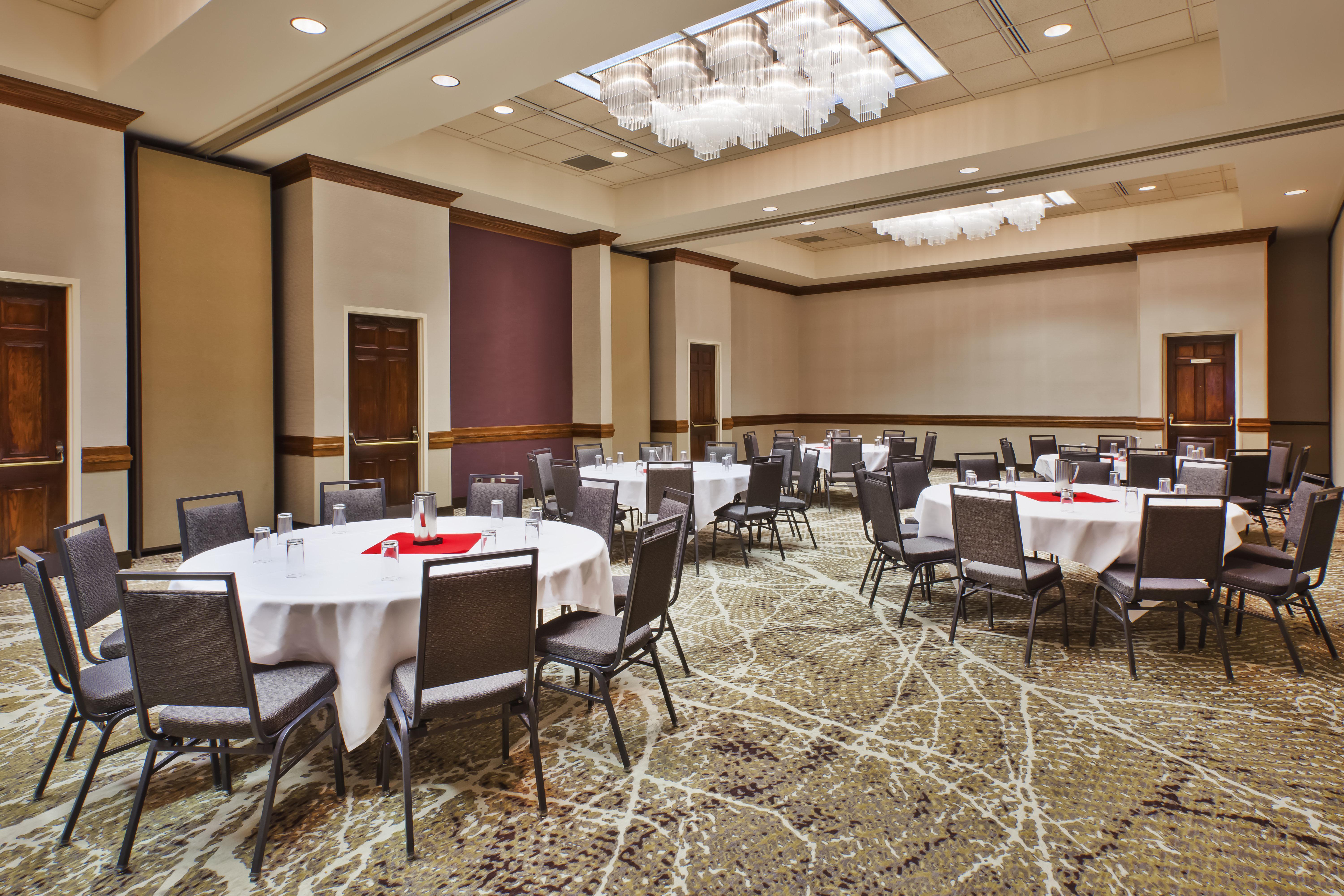 Doubletree By Hilton Rapid City Downtown Convention Center Exteriör bild