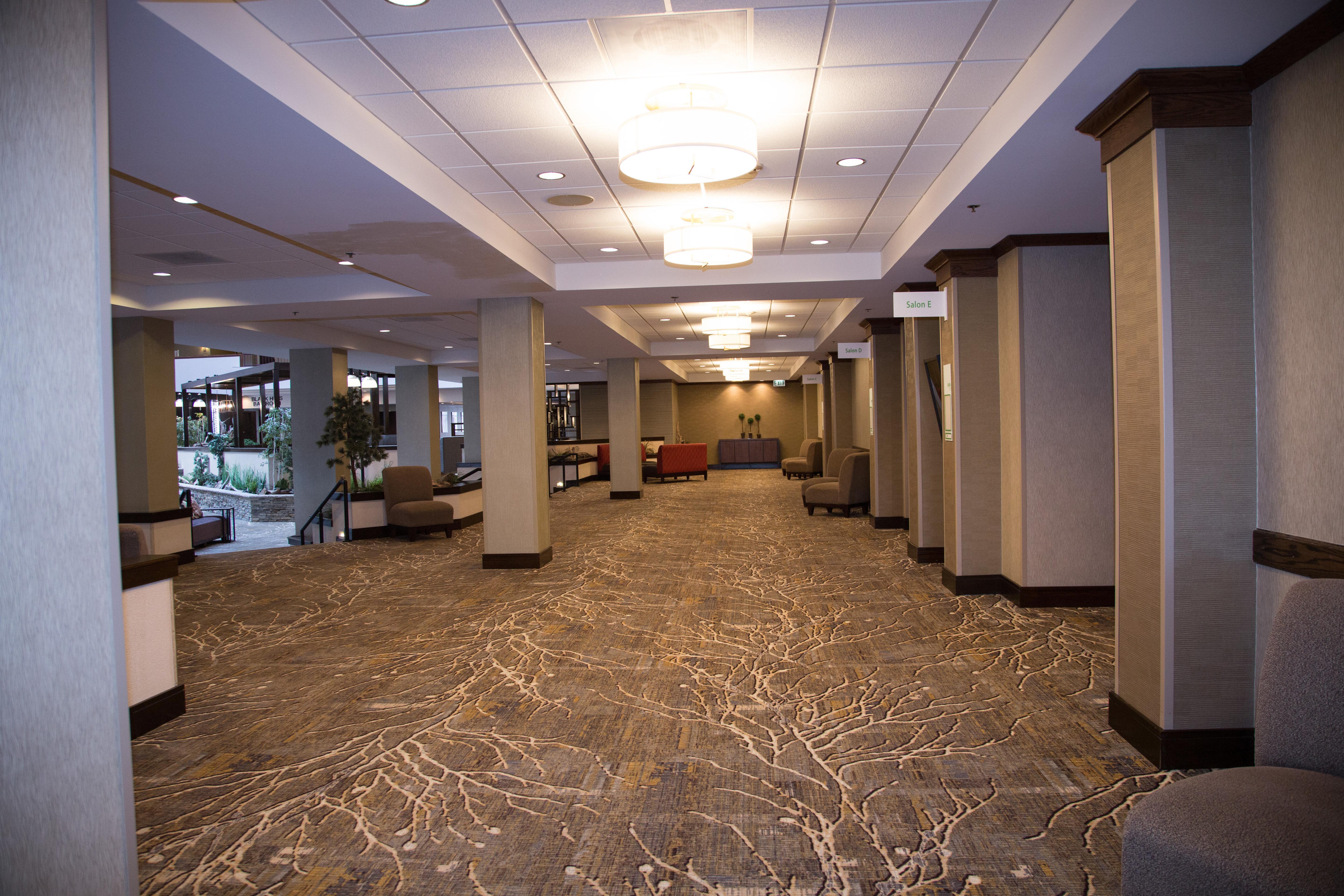 Doubletree By Hilton Rapid City Downtown Convention Center Exteriör bild